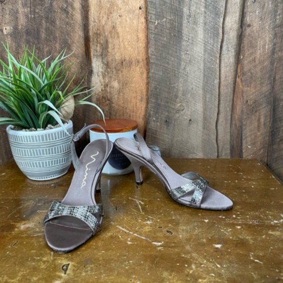 Nina Silver Sandal - Size 6 - Picture 2 of 13